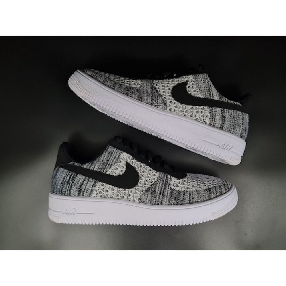 Nike Air Force 1 Flyknit 2 Black Pure Platinum. SIZE 8 - AV3042-001